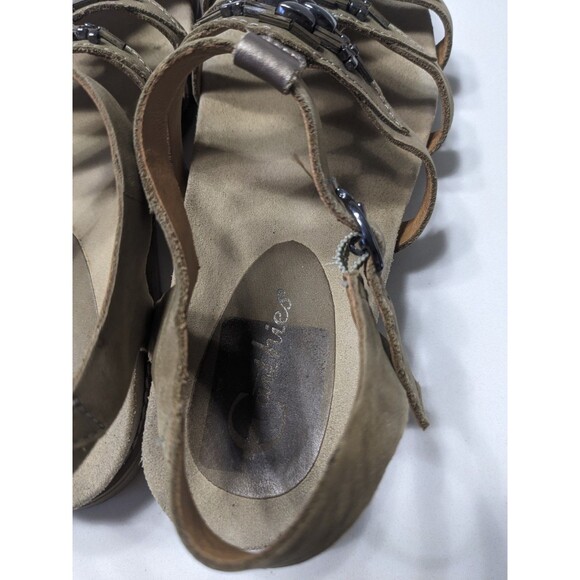 Earthies Brown Leather StrapOn Sandals Sz 7B Bello Olive Brown Beaded Design - Picture 4 of 14